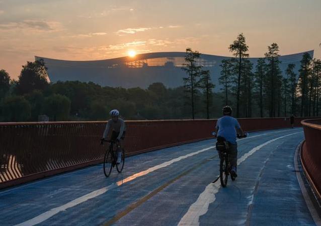 比如打羽毛, 各种小毛病, 运动 比如打羽毛, 各种小毛病, 运动