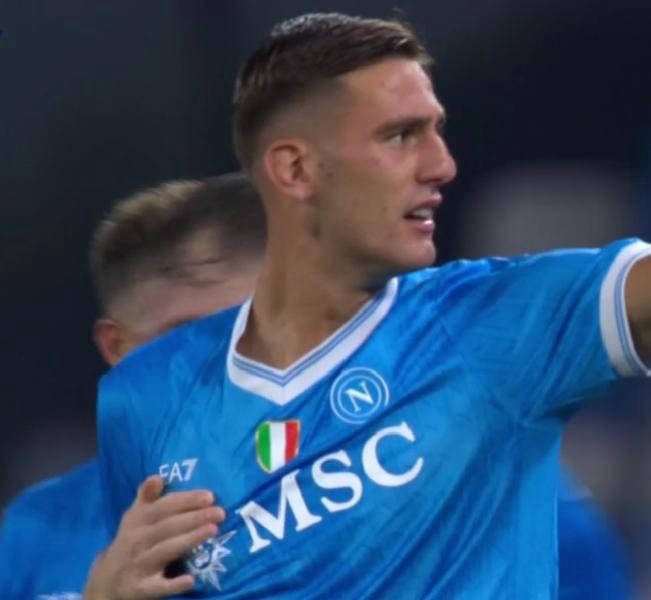 那不勒斯成, 分钟