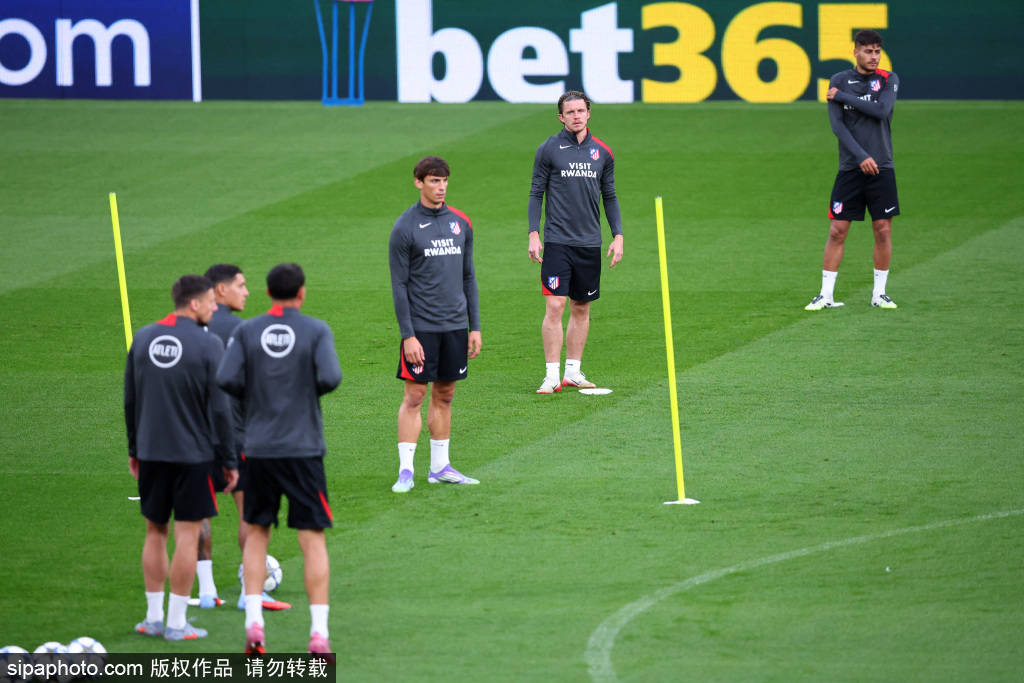 而最后一名, 高地位的教